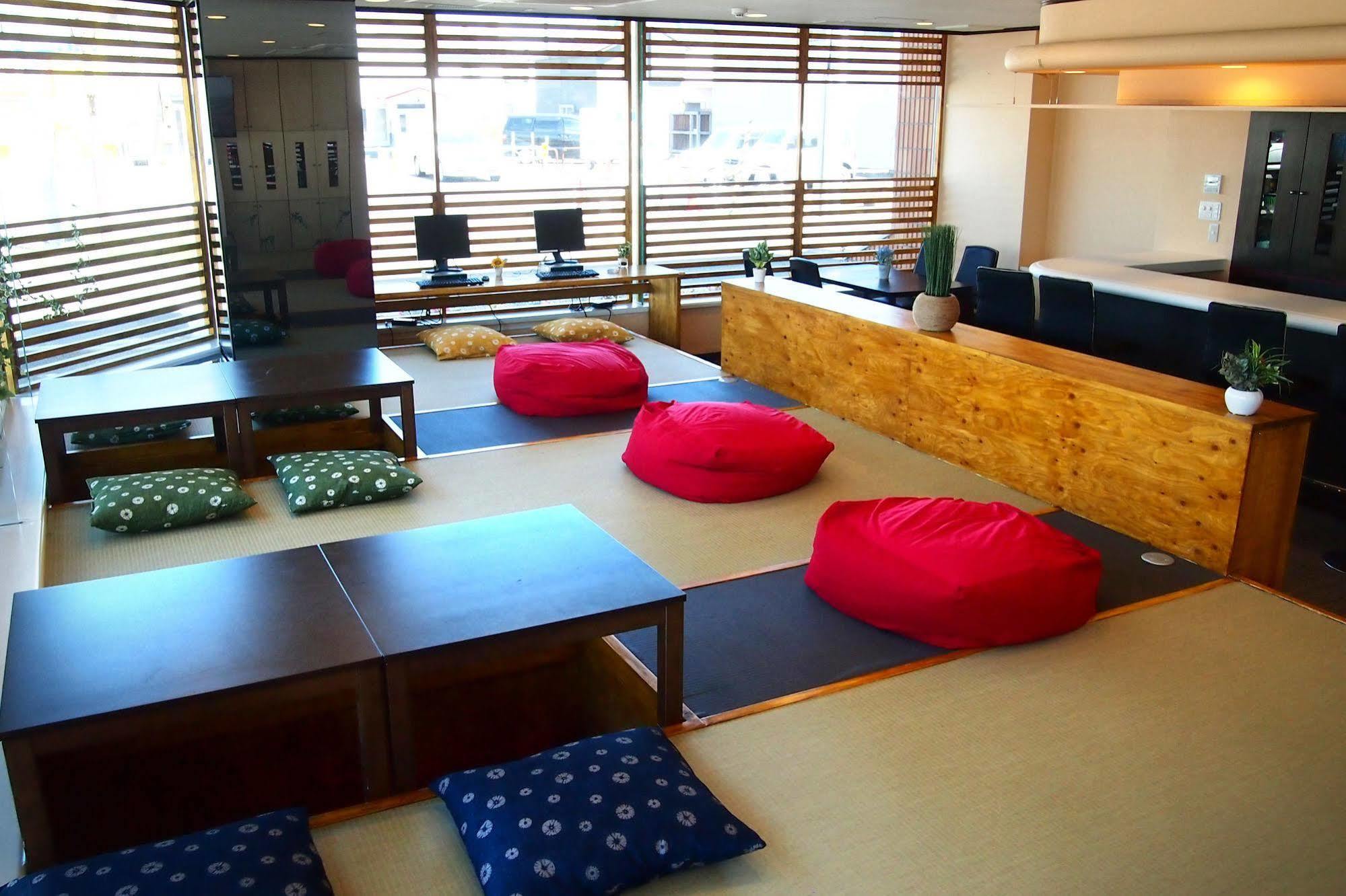 Khaosan Chitose Family Hostel מראה חיצוני תמונה